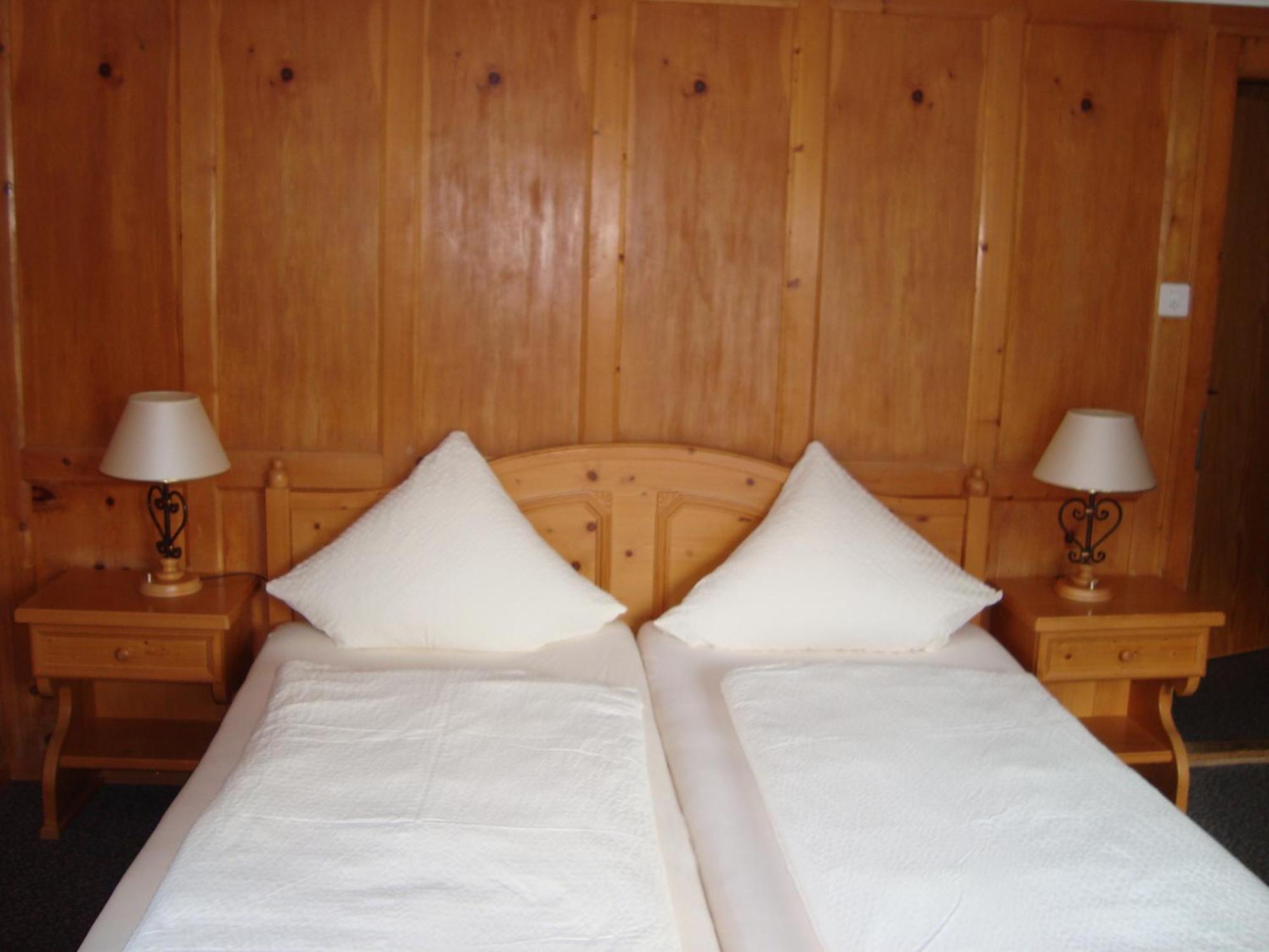 Hotel Restaurant Alpenblick Ernen Eksteriør billede