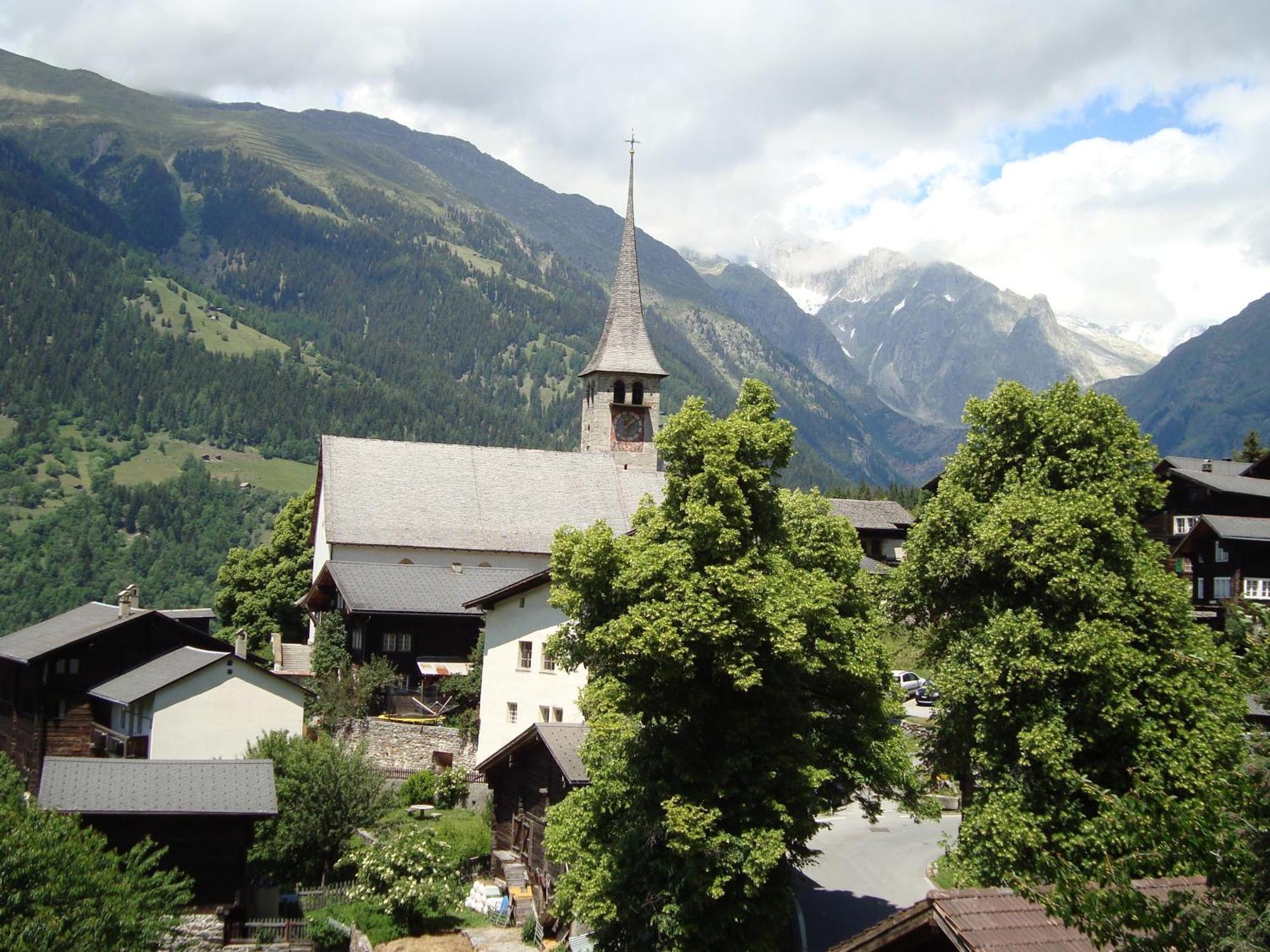 Hotel Restaurant Alpenblick Ernen Eksteriør billede